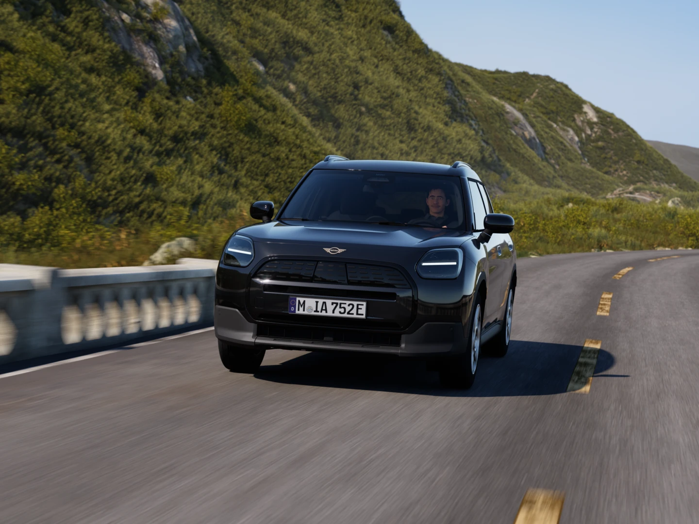 MINI Countryman Electric Blackyard