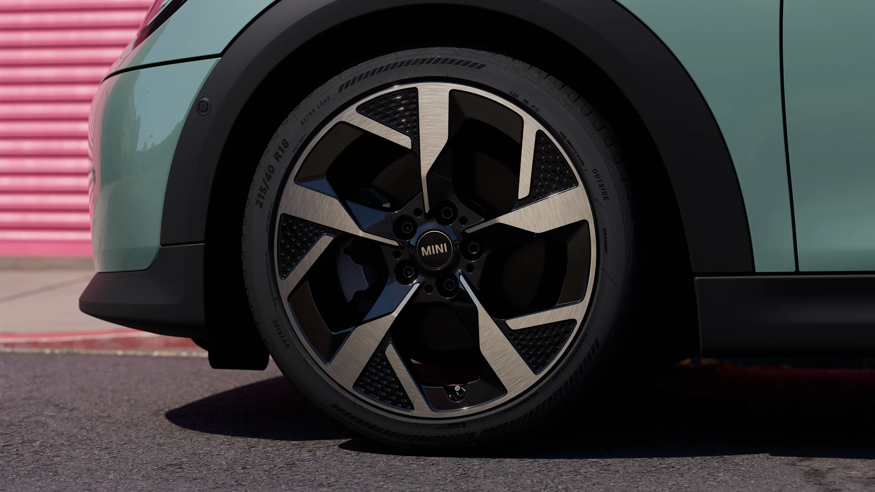 Video van slippende velg met slide spaak van de MINI Cooper