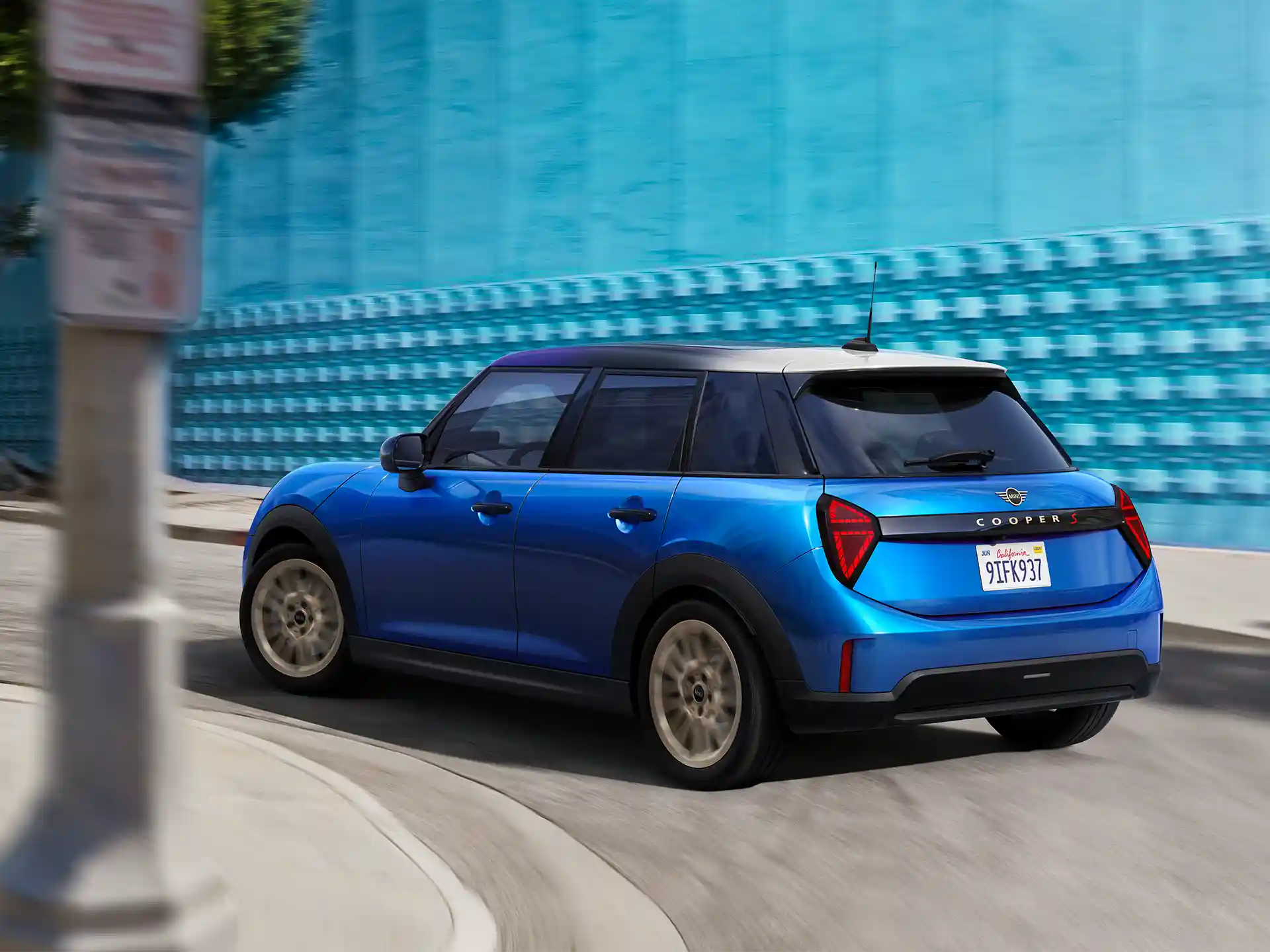 MINI Cooper 5-Deurs - home