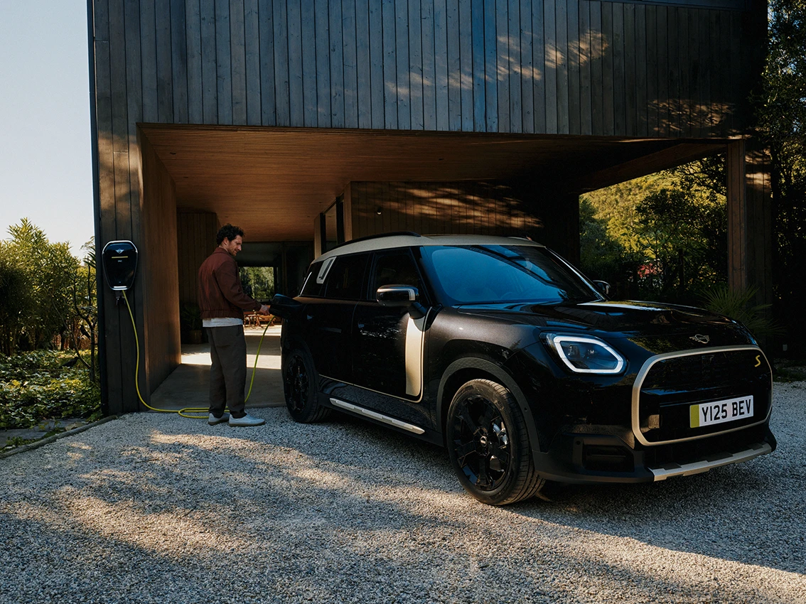 MINI Countryman Electric - video