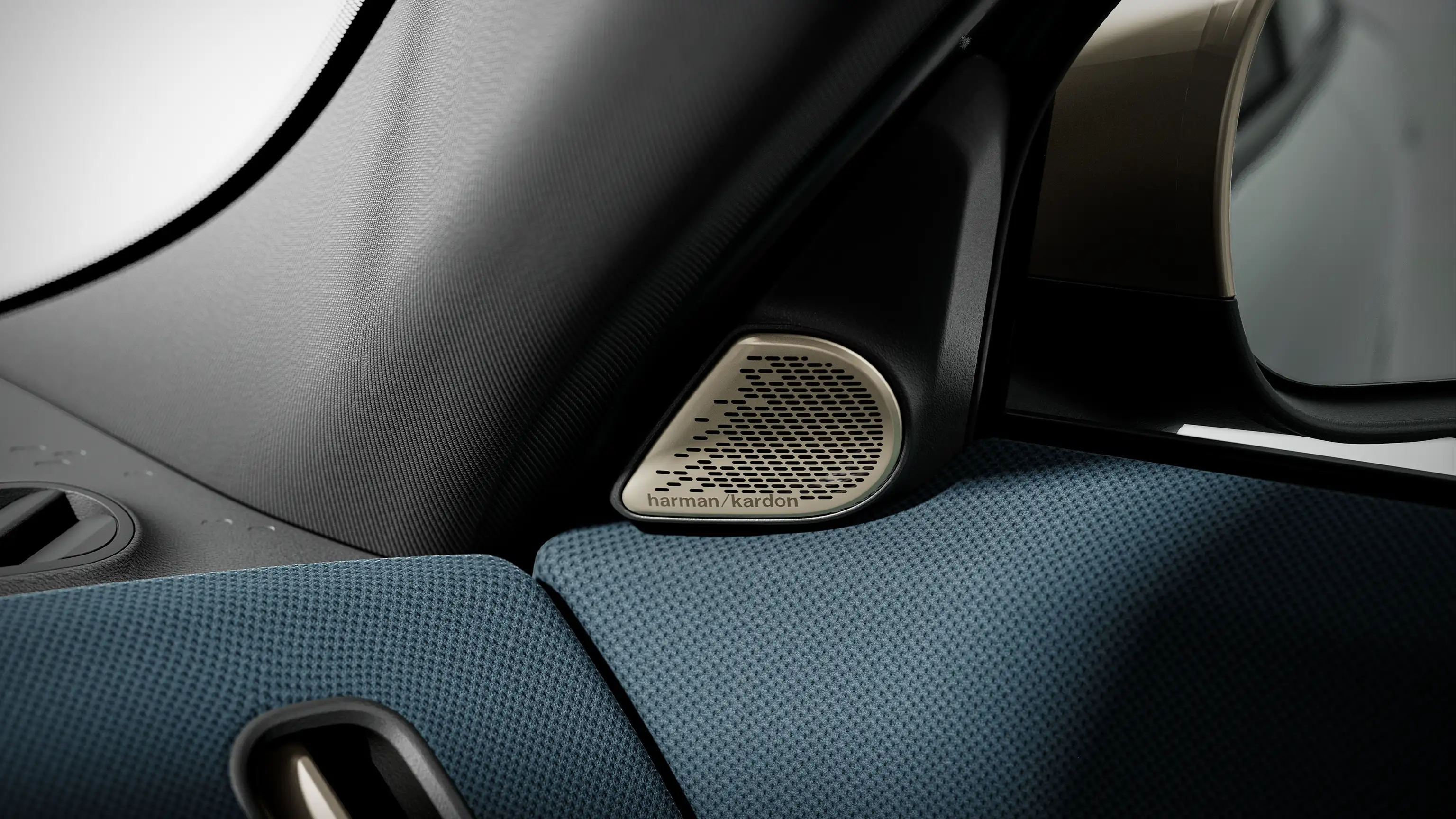 Video van het Sound System van de volledig elektrische MINI Countryman