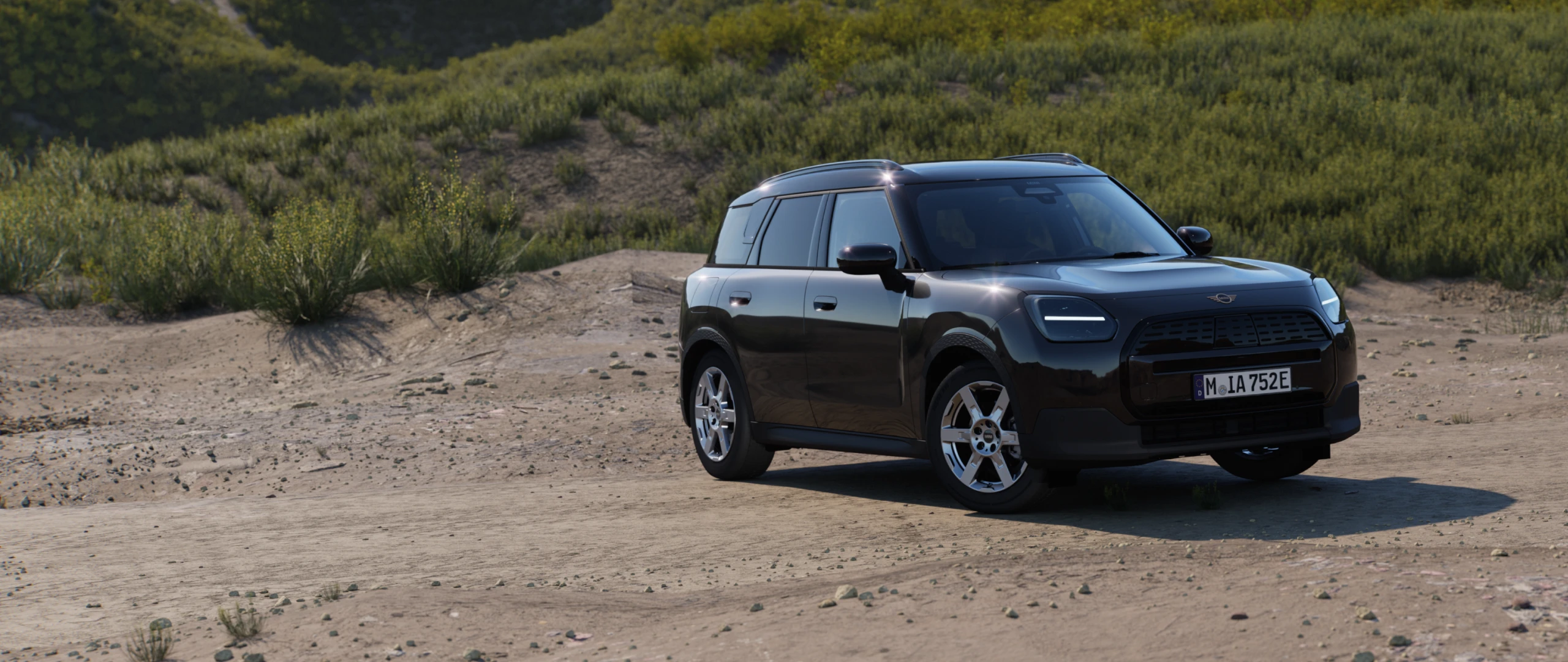 All-electric MINI Countryman Blackyard 
