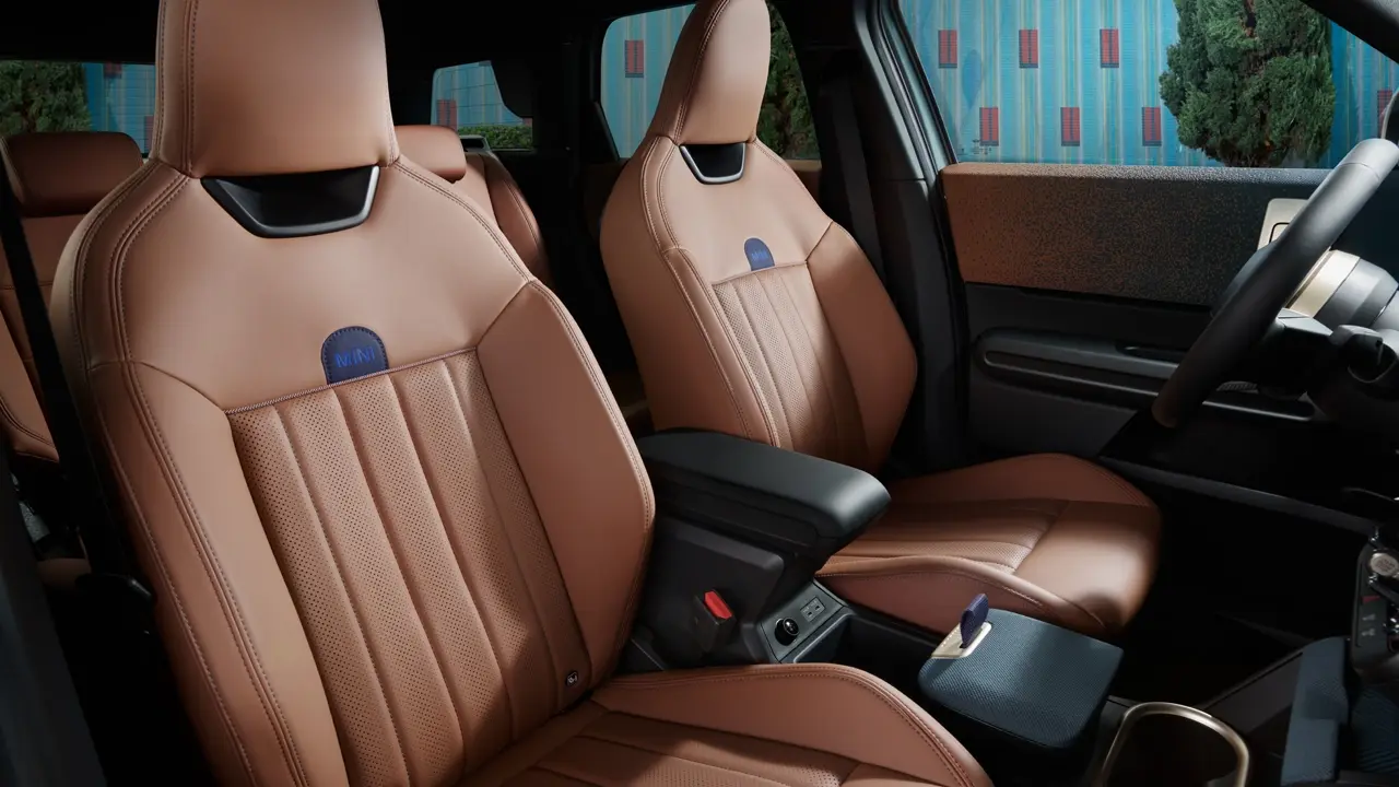 MINI countryman – interieur – voorstoelen bruin