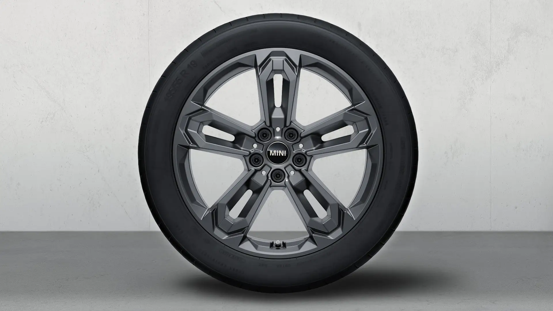 19 inch John Cooper Works lichtmetalen winterwiel dubbele spaak styling 1041 in Gunmetal Grey. 