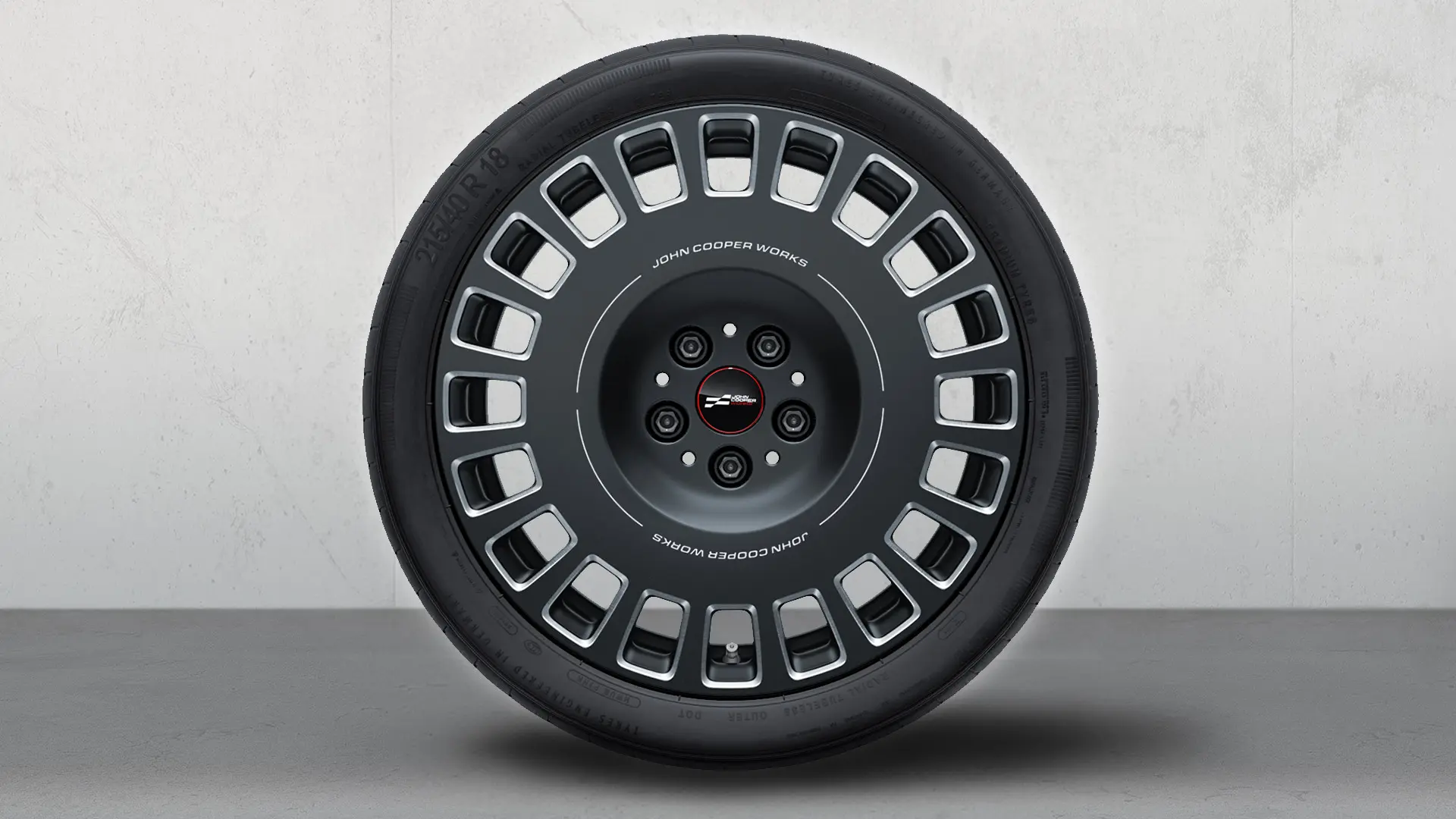 MINI John Cooper Works 18 inch wiel Rallye Spoke 964 in Frozen Midnight Grey en diamantgefreesde afwerking.