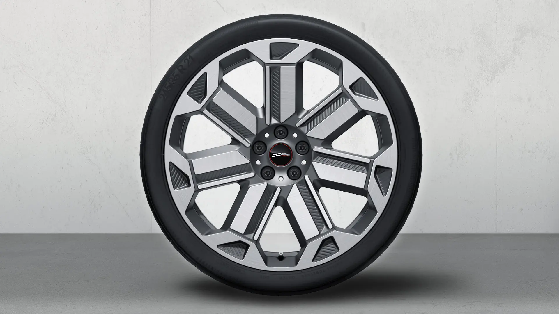 De 21 inch JCW lichtmetalen wielen met Rallye-spaak 950 wiel in Bicolor Frozen Gunmetal Grey, glanzend gedraaid, losstaand.