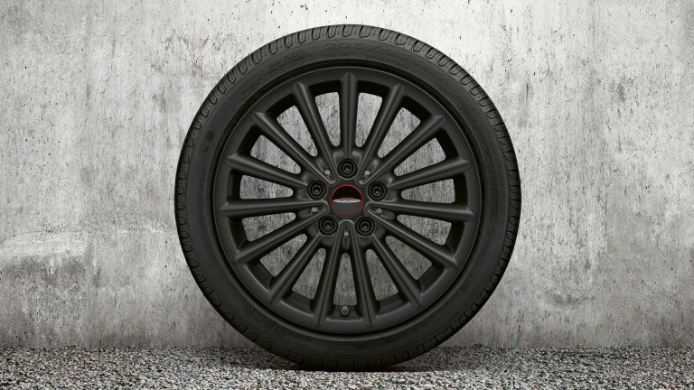 MINI accessoires – originele MINI zomerwielset – 17" JCW MULTI SPOKE 505