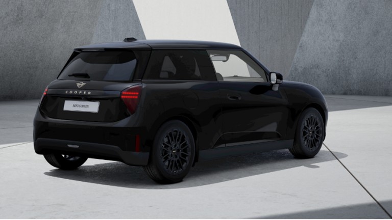 MINI COOPER ELECTRIC BLACKYARD.