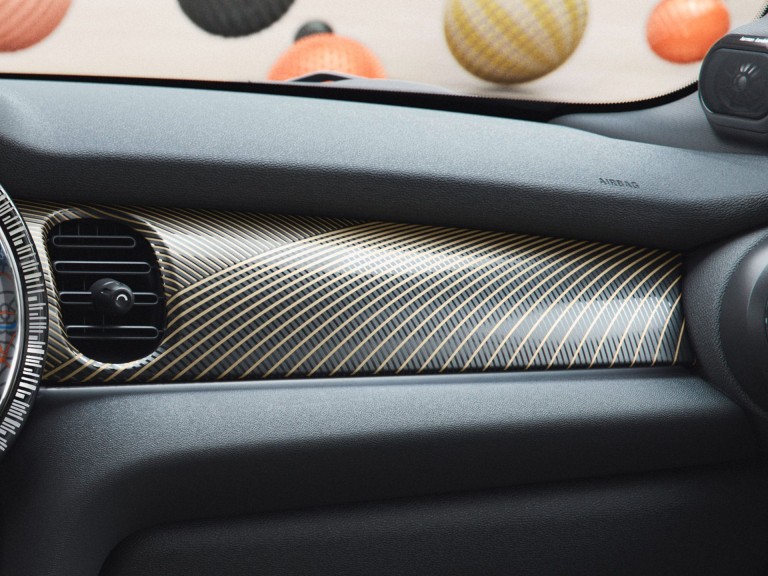 MINI Resolute Edition – Interieur – Dashboardbekleding
