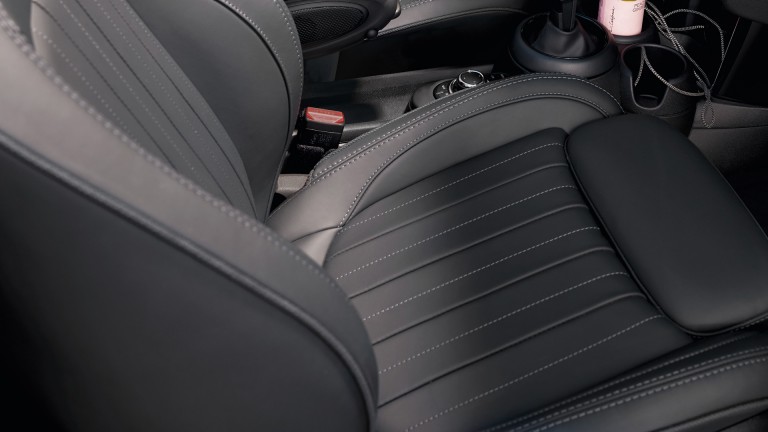 MINI Cabrio Seaside Edition – interieur – Leather Lounge bekleding