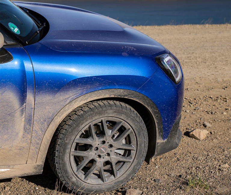 MINI Countryman SE in IJsland