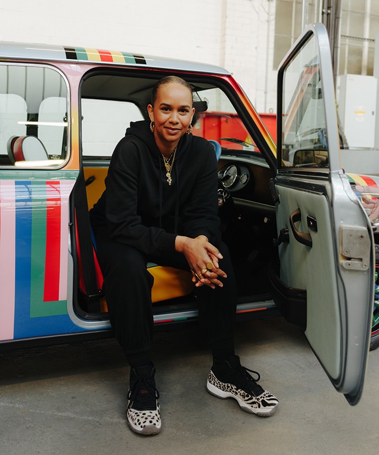 MINI - love the people - over Lakwena Maciver