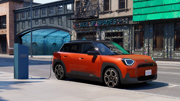 MINI elektromobiliteit - tactisch opladen