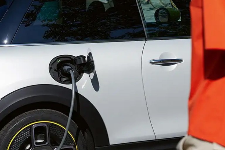 MINI elektrisch rijden - Verhalen - Monwar - technologie