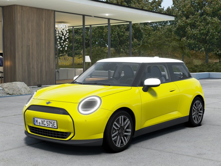MINI Cooper Electric Geel