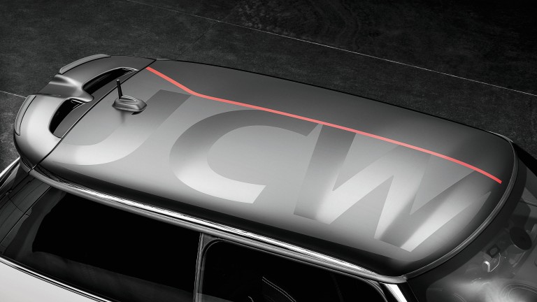 MINI John Cooper Works – zilver en zwart – dakdecoratie