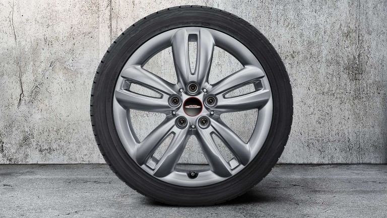 17" JCW Track Spoke – 501
